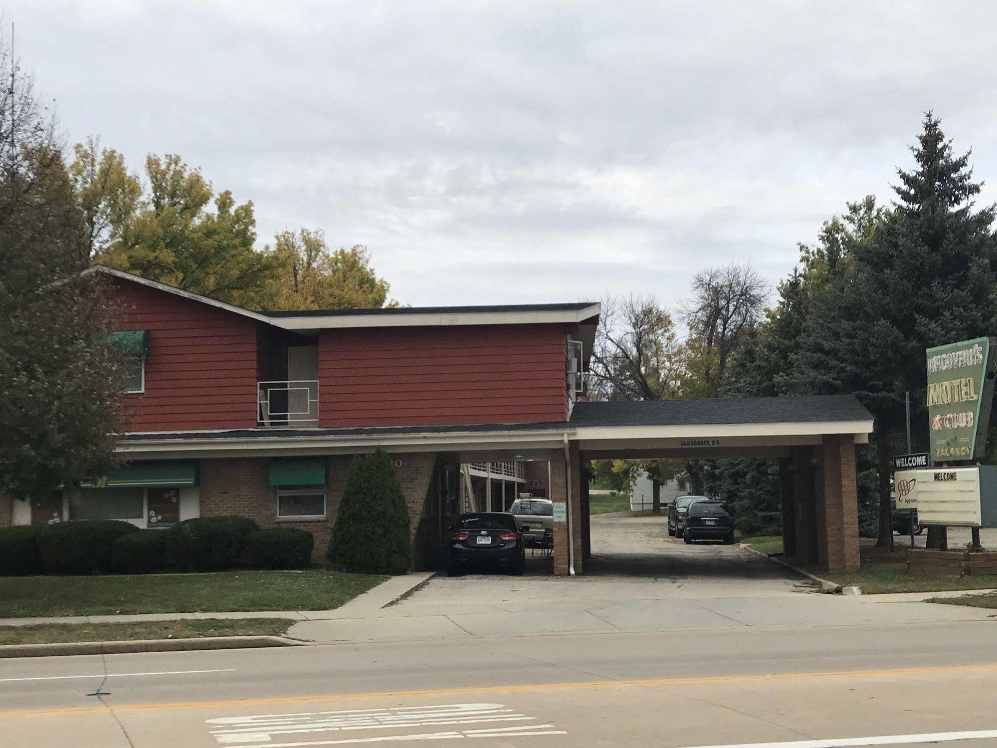 Mcgovern'S Motel And Suites Sun Prairie Exterior foto